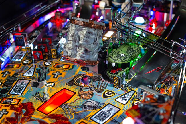 Stern Pinball x Metallica Remastered - 2024 Premium Model, 